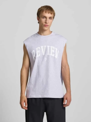 top z nadrukiem z logo REVIEW