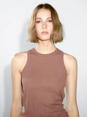 Top Ze 100% Bawełny Z Dekoltem Halter - Pudrowy Róż - - Massimo Dutti - Female