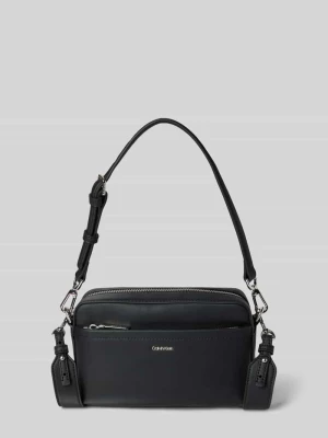Torba camera bag z detalem z logo model ‘CK MUST’ CK Calvin Klein