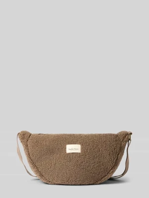 Torba crossbody z futerka z detal z logo STUDIO NOOS Ciemnobrązowy