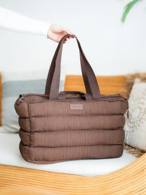 Torba miejska pikowana z kieszenią na laptopa 15,6 cali brązowa Puccini