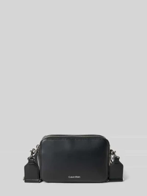 Torba na długim pasku z wytłoczonym logo model ‘Webbing’ CK Calvin Klein