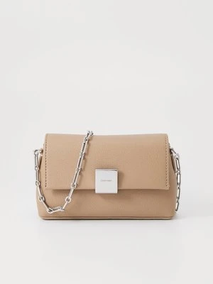 Torba na ramię Calvin Klein