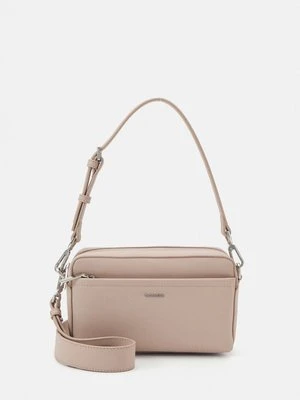 Torba na ramię Calvin Klein