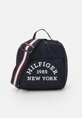 Torba na ramię Tommy Hilfiger