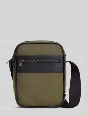 Torba na ramię z detalem z logo Tommy Hilfiger Oliwkowy