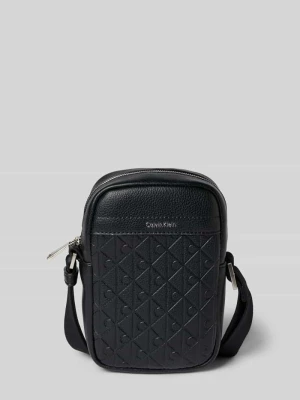 Torba na ramię z pikowaniem i detalem z logo CK Calvin Klein