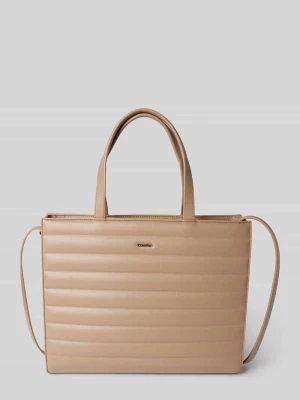 Torba tote z detalem z logo model ‘LINE QUILT’ CK Calvin Klein