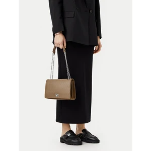 Torebka Calvin Klein Ck Medium Conv Shoulder Bag_Mono K60K613138 Brązowy