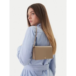 Torebka Calvin Klein Ck Wallet On Chain LV04F3319G Beżowy
