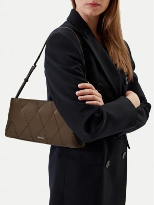 Torebka Calvin Klein Ck Woven Elongated Shoulder Bag K60K612992 Brązowy