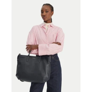 Torebka Coccinelle T95 Coccinellerebekka E1 T95 18 01 01 Granatowy