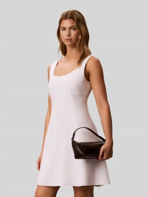 Torebka do ręki z wytłaczanym logo model 'FOIL LOGO GLOSSY CONV BAG' CK Calvin Klein