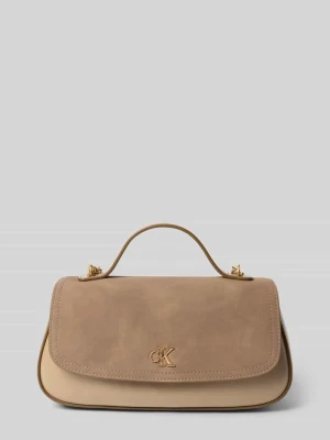 Torebka na długim pasku z detalem z logo CK Calvin Klein