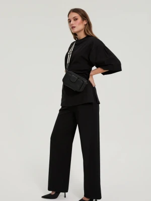 Torebka na szerokim pasku czarna Moodo