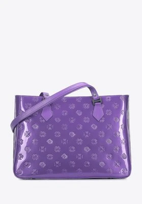 Torebka shopperka z błyszczącej skóry w monogram fioletowa Wittchen