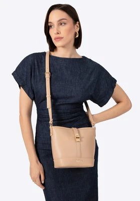 Torebka typu worek z imitacji skóry beżowa Wittchen