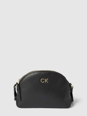 Torebka w jednolitym kolorze z detalem z logo CK Calvin Klein