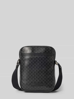 torba na ramię z wzorem z logo i paskiem na ramię CK Calvin Klein