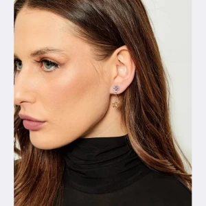 TORY BURCH Kolczyki Clover