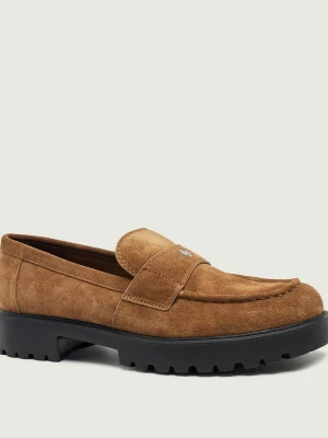 TORY BURCH Loafersy Classic Lug | zamsz brązowy