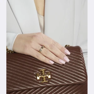 TORY BURCH Pierścionek Miller Stud