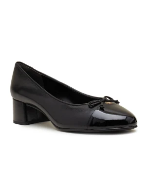 TORY BURCH Skórzane czółenka na słupku CAP-TOE PUMP