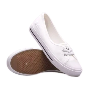 Trampki Lee Cooper W LCW-23-31-1791L białe