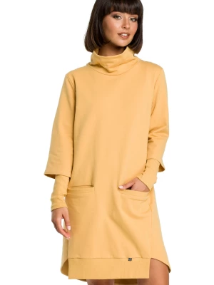 Trapezowa sukienka dresowa z golfem i długim rękawem żółta Be Active