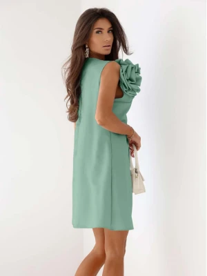 Trapezowa sukienka z ozdobną różą SALMA - szałwiowa  magmac 