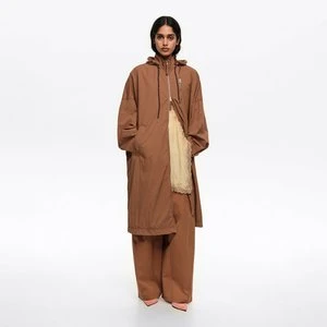 Trencz lejący długi jasnobrązowy BIMBA Y LOLA