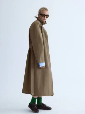 Trencz oversize z paskiem khaki - Kobieta - MANGO