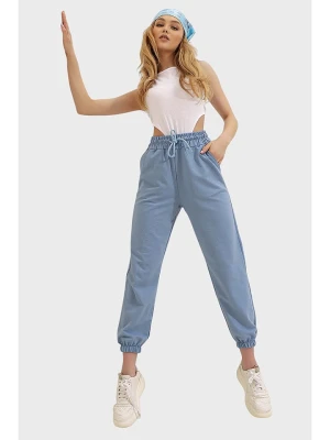 Trend Alaçatı Stili Spodnie dresowe w kolorze błękitnym rozmiar: L