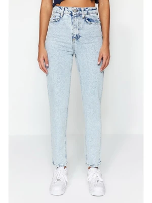 trendyol Dżinsy - Mom fit - w kolorze błękitnym rozmiar: 36