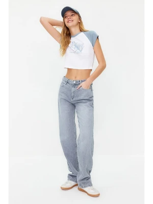 trendyol Dżinsy - Mom fit - w kolorze błękitnym rozmiar: 42
