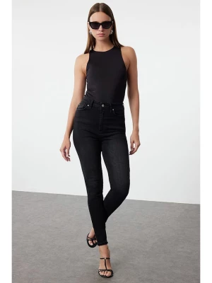 trendyol Dżinsy - Skinny fit - w kolorze czarnym rozmiar: 38