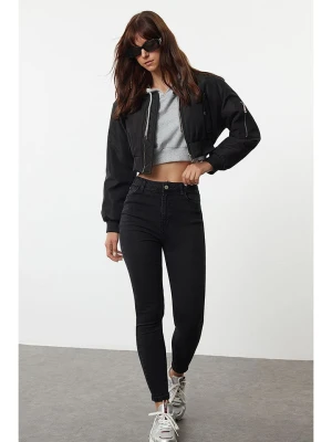 trendyol Dżinsy - Skinny fit - w kolorze czarnym rozmiar: 42