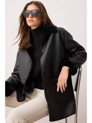 trendyol Kurtka w kolorze czarnym ze skóry syntetycznej rozmiar: 40