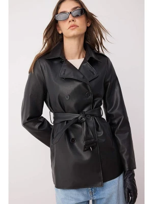 trendyol Kurtka w kolorze czarnym ze skóry syntetycznej rozmiar: L