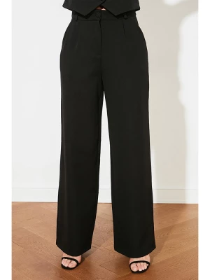 trendyol Spodnie w kolorze czarnym rozmiar: 42