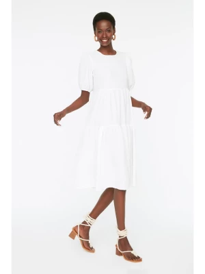 trendyol Sukienka w kolorze białym rozmiar: 38