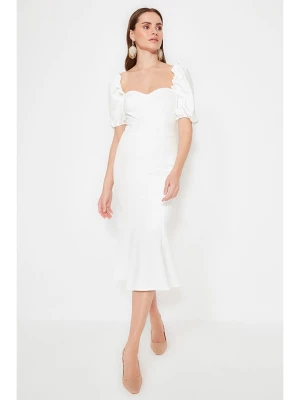 trendyol Sukienka w kolorze białym rozmiar: 38