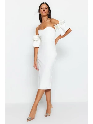 trendyol Sukienka w kolorze białym rozmiar: 40