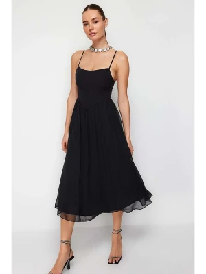 trendyol Sukienka w kolorze czarnym rozmiar: 34
