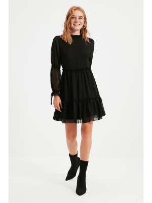 trendyol Sukienka w kolorze czarnym rozmiar: 38