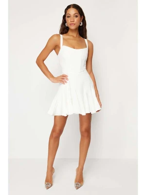 trendyol Sukienka w kolorze kremowym rozmiar: 34