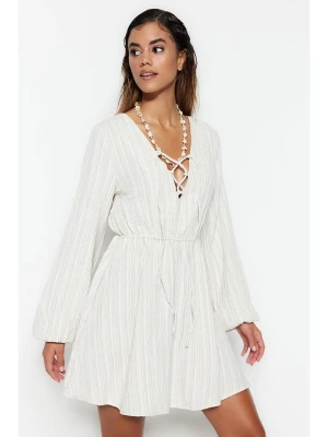 trendyol Sukienka w kolorze kremowym rozmiar: 36