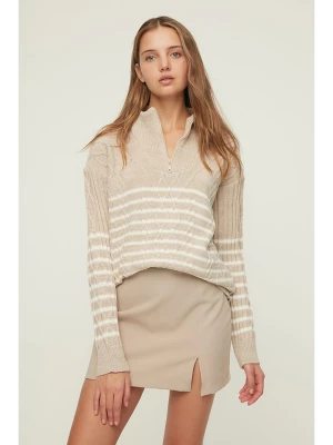 trendyol Sweter w kolorze beżowo-białym rozmiar: S