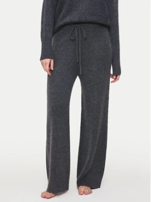 Triumph Spodnie materiałowe Amourette Cozy 10225058 Szary Regular Fit