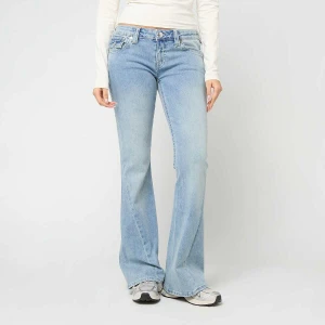 True Religion Joey Low Rise Flare Flap kobiety Spodnie dżinsowe niebieski rozmiar Odzież
